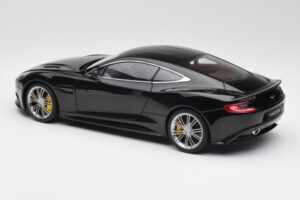 Aston Martin Vanquish Onyx Noir AUTOart 1:18 70247 Métal — image 7 sur 8