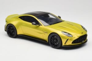 Aston Martin Vantage Cosmopolitan Yellow GT Spirit 1:18 GT514 Résine — image 4 sur 6