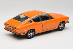 Audi 100 C1 Coupé S Orange Anson 1:18 30402 Métal — image 3 sur 8