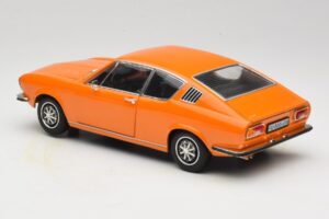 Audi 100 C1 Coupé S Orange Anson 1:18 30402 Métal — image 7 sur 8