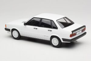 Audi 80 B2 GTE Blanc MCG 1:18 MCG18527 Métal — image 5 sur 6