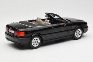Audi 80 B3 Cabriolet Noir MCG 1:18 MCG18372 Métal — image 2 sur 6