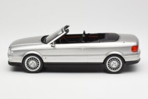 Audi 80 B3 Cabriolet Argent MCG 1:18 MCG18373 Métal — image 3 sur 6