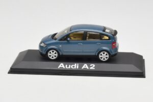 Audi A2 Blue Metallic Minichamps 1:43 20022200748005 Métal