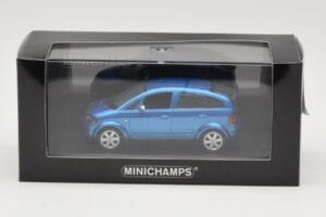 Audi A2 Light Blue Metallic Minichamps 1:43 AUDI007 Métal — image 4 sur 4