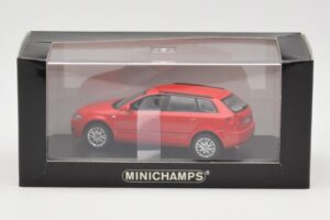 Audi A3 8P Sportback Rouge Minichamps 1:43 5010403023 Métal — image 4 sur 4