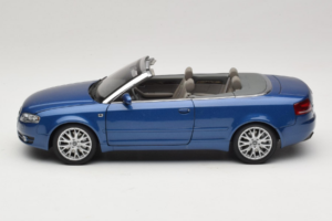 Audi A4 B6 Cabriolet Bleu Norev 1:18 5010504325 Métal — image 4 sur 9