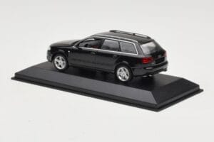 Audi A4 B7 Avant Noir Minichamps 1:43 AUDI008 Métal — image 3 sur 3