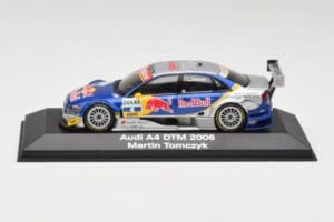 Audi A4 B7 #4 Red Bull M. Tomczyk DTM 2006 Minichamps 1:43 5020600303 Métal