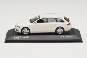 Audi A4 B8 Avant Blanc Minichamps 1:43 410011010 Métal