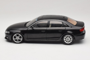 Audi A4L B8 Noir Paudi 1:18 AUDI012 Métal — image 4 sur 8
