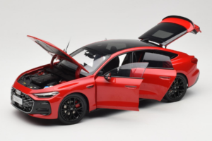 Audi A5L Sportback Rouge OEM 1:18 ZAM60004A Métal — image 2 sur 8