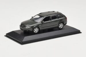 Audi A6 C5 Avant Gris Foncé Minichamps 1:43 AUDI006 Métal — image 2 sur 4