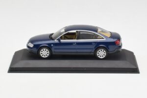 Audi A6 C5 Bleu Foncé Minichamps 1:43 132093 Métal