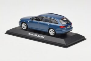 Audi A6 C6 Avant Stratos Blue Minichamps 1:43 5010406223 Métal — image 3 sur 4