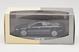 Audi A8 D3 Blue Metallic Light Interior Minichamps 1:43 20000001386003 Métal — image 4 sur 4