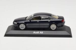 Audi A8 D3 Blue Metallic Light Interior Minichamps 1:43 20000001386003 Métal