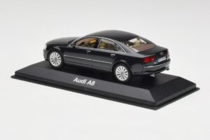 Audi A8 D3 Phantom Noir Minichamps 1:43 5010508133 Métal — image 3 sur 4
