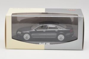 Audi A8 D3 Phantom Noir Minichamps 1:43 5010508133 Métal — image 4 sur 4