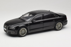Audi A8L D3 W12 Phantom Black Kyosho 1:18 5011008125 Métal