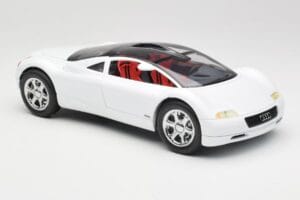 Audi Avus Quattro Alpine White Revell 1:18 08913 Métal — image 6 sur 8