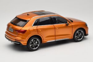 Audi Q3 F3 Orange Metallic Paudi Model 1:18 05962Q32019 Métal — image 3 sur 8