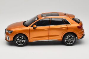 Audi Q3 F3 Orange Metallic Paudi Model 1:18 05962Q32019 Métal — image 4 sur 8