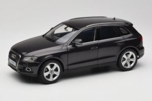 Audi Q5 8R Lava Grey Kyosho 1:18 09242LG Métal