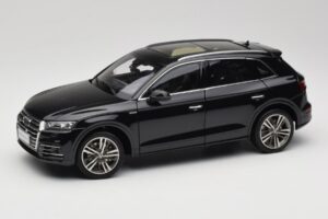 Audi Q5L FY Noir Paudi Model 1:18 26732 Métal