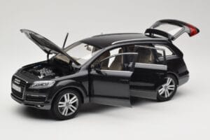 Audi Q7 4L Lava Grey Minichamps 1:18 5010507625 Métal — image 2 sur 8