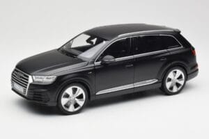 Audi Q7 4M Noir Mat Minichamps 1:18 110014001 Métal