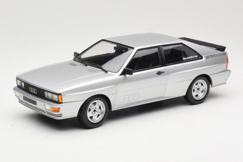 Audi Quattro B2 Argent Minichamps 1:18 155016122 Métal