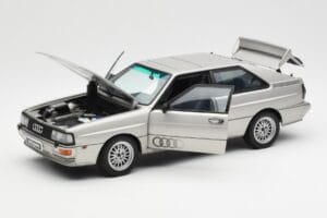 Audi Quattro LWB Argent AUTOart 1:18 70303 Métal — image 2 sur 8