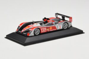 Audi R10 TDI LMP1 #3 L. Luhr / A. Premat / M. Rockenfeller 24 Hours of Le Mans 2008 Minichamps 1:43 400089903 Métal — image 2 sur 4