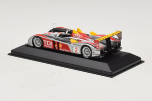 Audi R10 TDI LMP1 #2 R. Capello / T. Kristensen 2007 Minichamps 1:43 400071602 Métal — image 3 sur 4
