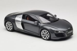 Audi R8 5.2 FSI Quattro Daytona Grey Kyosho 1:18 09216DG Métal