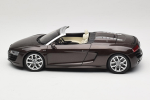 Audi R8 5.2 Spyder Teak Brown Kyosho 1:18 5010918525 Métal — image 4 sur 8