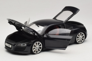 Audi R8 Noir Kyosho 1:18 09213BK Métal — image 2 sur 8