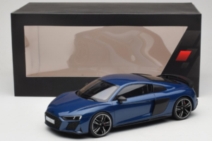 Audi R8 Ascari Blue Jada 1:18 5011918451 Métal — image 6 sur 6