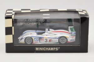 Audi R8 LMP1 #3 J. Lehto / M. Werner / T. Kristensen 24 Hours of Le Mans Winner 2005 Minichamps 1:43 400051303 Métal — image 4 sur 4
