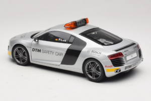 Audi R8 Safety Car 24 Hours of Le Mans 2008 Kyosho 1:18 09214DTM Métal — image 4 sur 8
