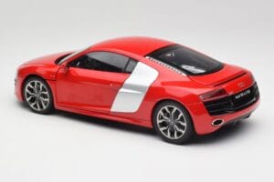Audi R8 V10 Brilliant Rouge Kyosho 1:18 09216RR Métal — image 7 sur 8