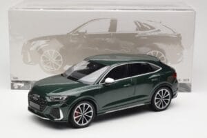 Audi RS Q3 Sportback 8U Green Metallic Minichamps 1:18 155018102 Métal — image 6 sur 6