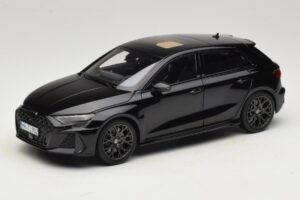 Audi RS3 8Y Sportback Myth Black Norev 1:18 188388 Métal