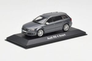 Audi RS4 B7 Avant Gris Minichamps 1:43 5010509223 Métal — image 2 sur 4