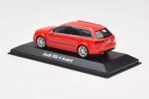 Audi RS4 B7 Avant Rouge Minichamps 1:43 5010509213 Métal — image 3 sur 4