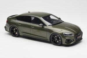 Audi RS5 B9 Competition Sportback Vert GT Spirit 1:18 GT469 Résine — image 4 sur 6