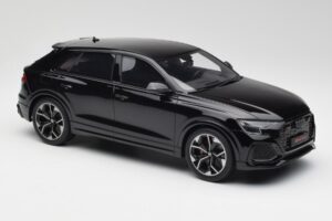 Audi RSQ8 Night Noir GT Spirit 1:18 GT305 Résine — image 4 sur 6