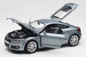 Audi TT 8J Condor Gris Minichamps 1:18 5010500415 Métal — image 2 sur 8