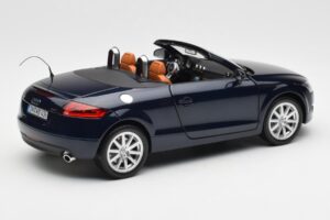Audi TT 8J Roadster Bleu Mer Profonde Minichamps 1:18 5010500525 Métal — image 3 sur 8